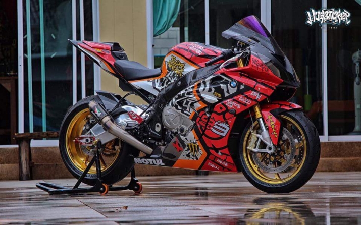 Xegiaothong-bo-suu-tap-anh-bmw-s1000rr-du-sac-mau 