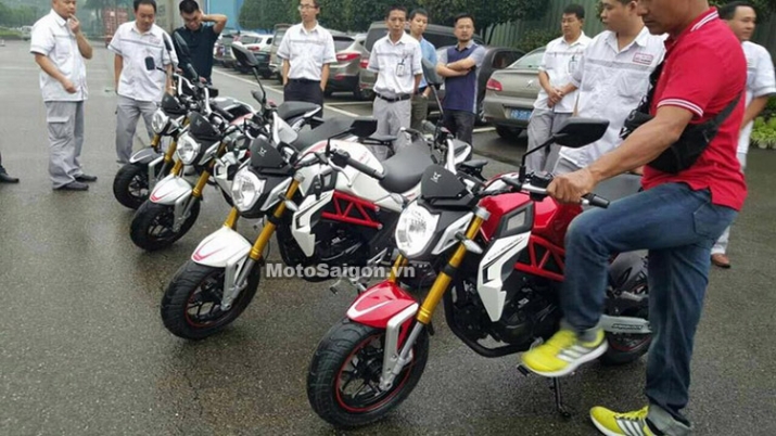 Xegiaothong-mv-agusta-dragster-trung-quoc-lam-nhai