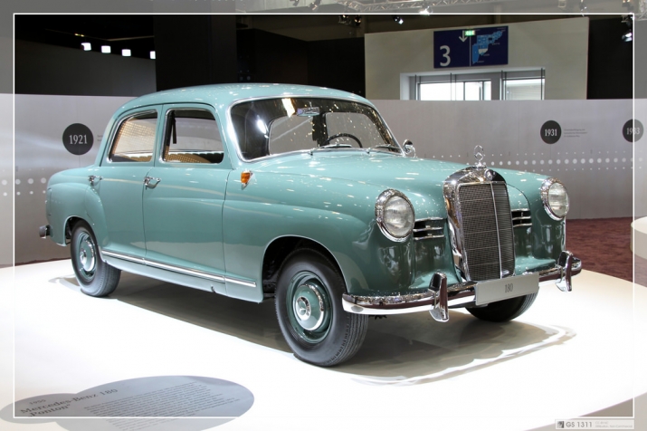 Xegiaothong_nhin_lai_lich_su-cua_Mercedes-Benz_E-C