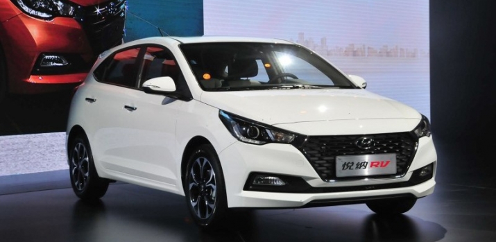 Xegiaothong_hyundai_Accent_ra_mat (8)