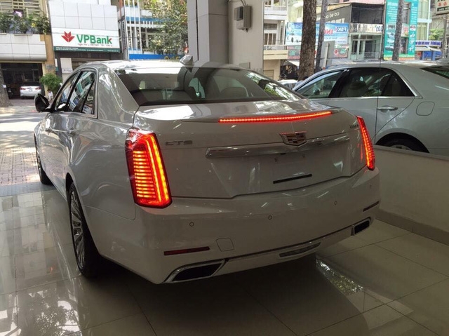 Xgiaothong_chiem-nguong-cadillac-cts-2016-gia-gan-