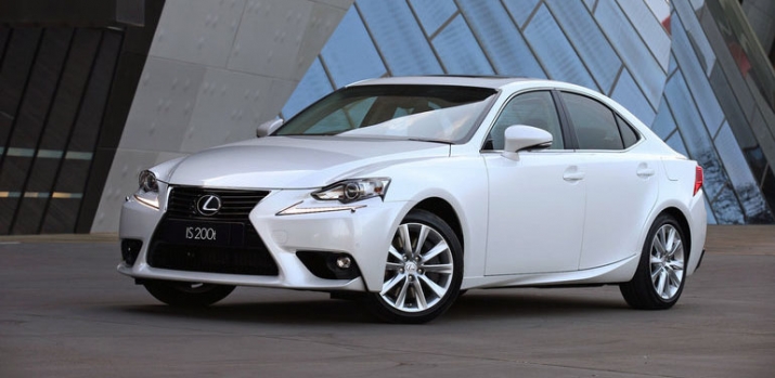 Xegiaothong_Lexus-IS-200t-facelift-at-Auto-China-2