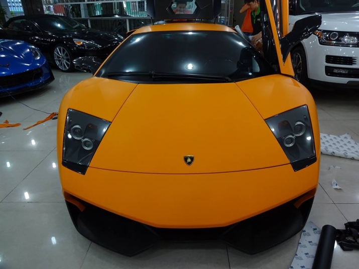 Xegiaothong_Lamborghini_boc_da-cam (5)