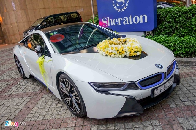 Xegiaothong_xe_bmw_i8_don-dau (6)