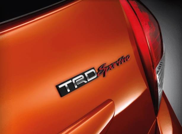 New-Toyota-Yaris-TRD-Sportivo-2012-3