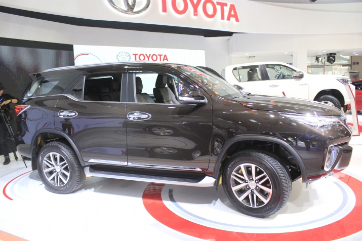 Toyota Fortuner nhập từ Thái Lan tại Vietnam Motor