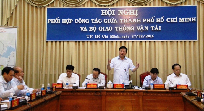 Bí thư Thành ủy Đinh La Thăng: Dẹp bãi giữ xe dưới