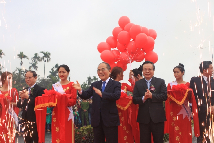 Chinh-thuc-khanh-thanh-cau-duc-hang-lon-nhat-Viet-