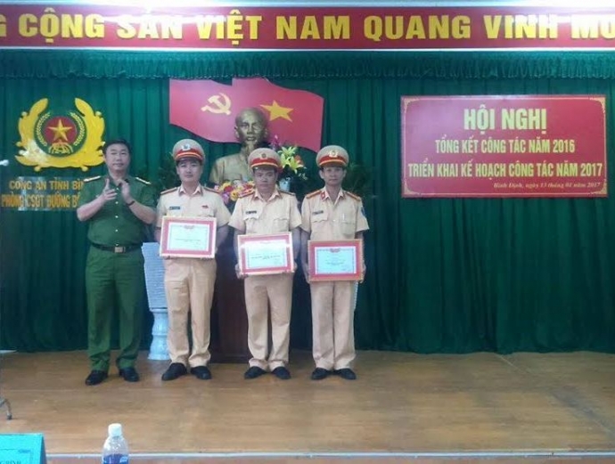 Tong-ket-nam-016-trien-khai-nhiem-vu-2017-1