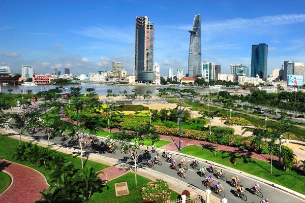 Thành phố Hồ Chí Minh hôm nay có nhiều con đường m