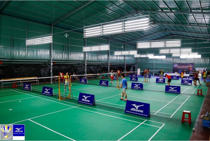 Giai-cau-long-tien-minh-sport-tranh-cup-mizuno-1