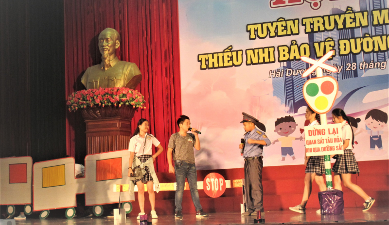 hoi-thi-tuyen-truyen-mang-non-thieu-nhi-bao-ve-duo