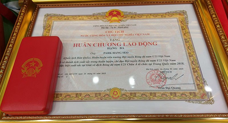 thu-tuong-trao-huan-chuong-lao-dong-hang-nhat-cho-