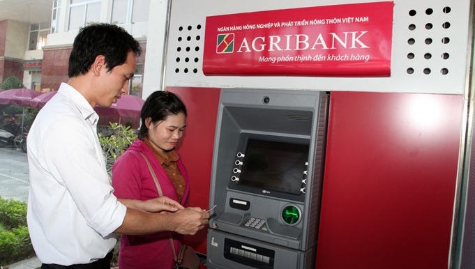 agribank-tang-phi-ngan-hang