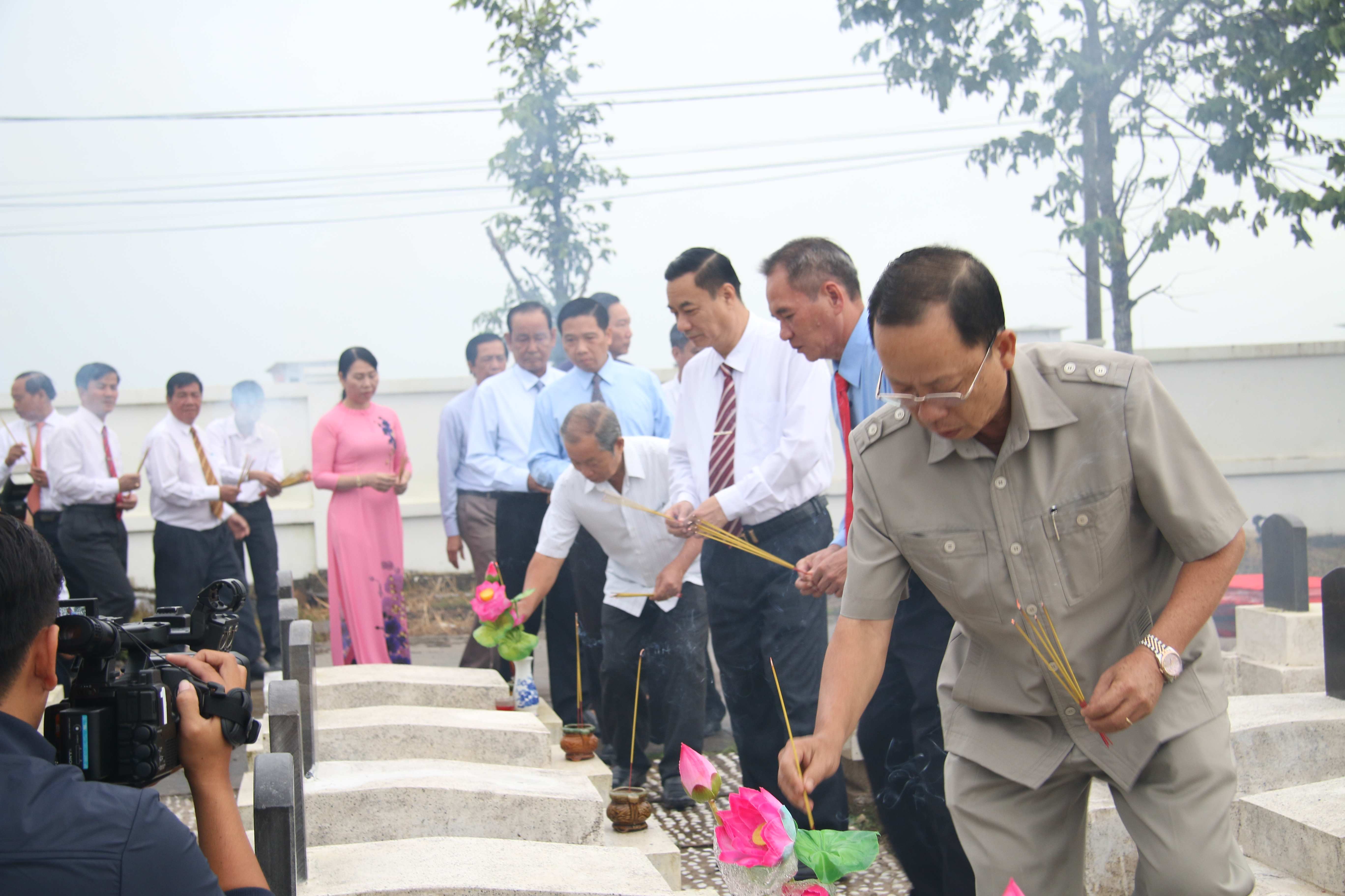 hau-giang-hoan-thanh-trung-tu-nghia-trang-liet-si-