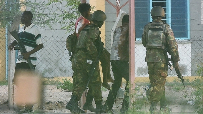 Quân đội Kenya giải cứu sinh viên khỏi tay bốn kẻ 