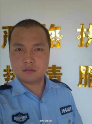 Anh Xu Chunpeng, người cảnh sát khéo léo thực hiện