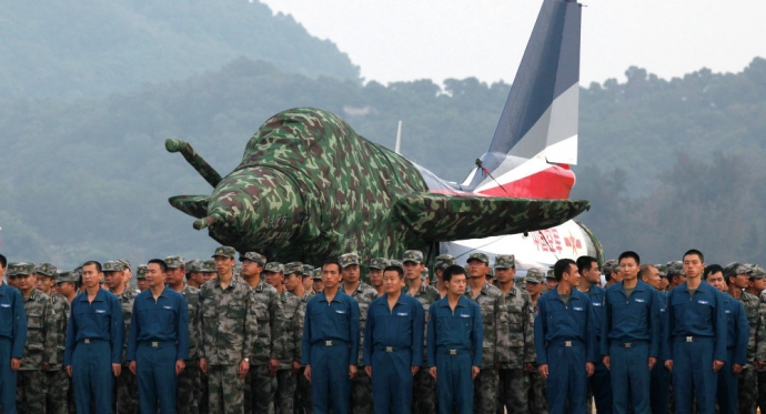 Mỹ lo sợ Trung Quốc soán ngôi quân sự hàng đầu
