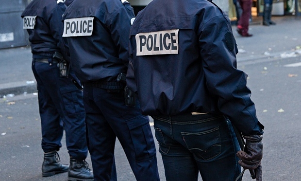 Cảnh sát Pháp tại hiện trường vụ bắt giữ con tin