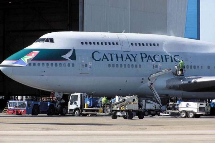 Hành khách hãng Cathay Pacific bị phạt vì tr