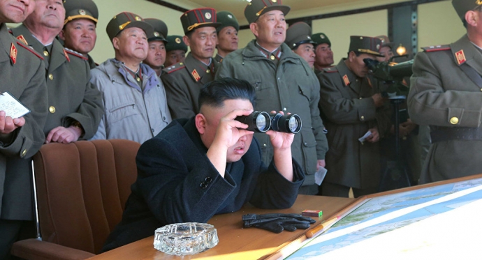 Chủ tịch Kim giám sát thử vũ khí chống t