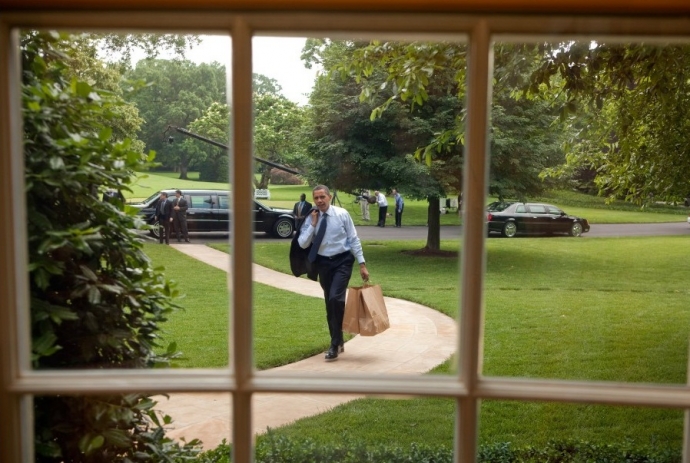 Ông Obama quay về Phòng Bầu dục ngày 29.5.2009