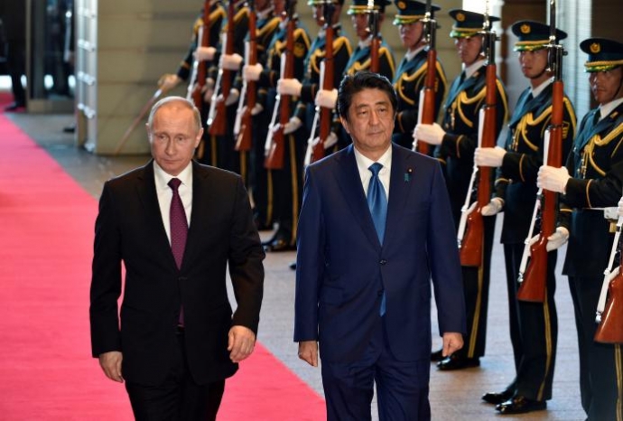 , Thủ tướng Nhật Bản Shinzo Abe và Tổng 