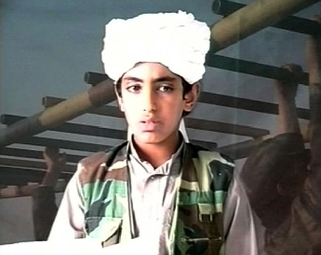 Hình ảnh con trai của Osama bin Laden khi còn 