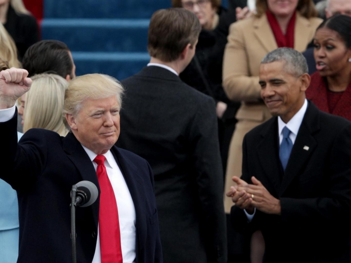 Ông Donald Trump và ông Barack Obama trong ngày nh