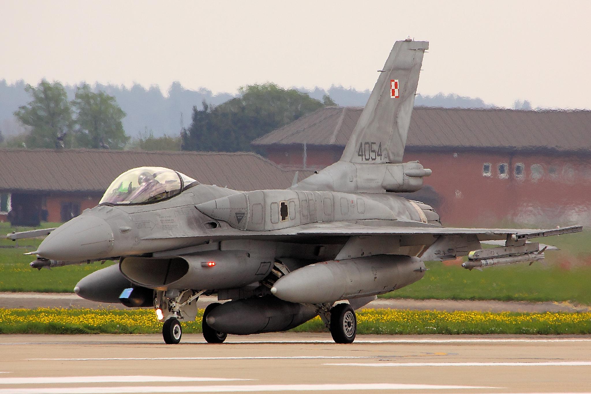 NATO F-16