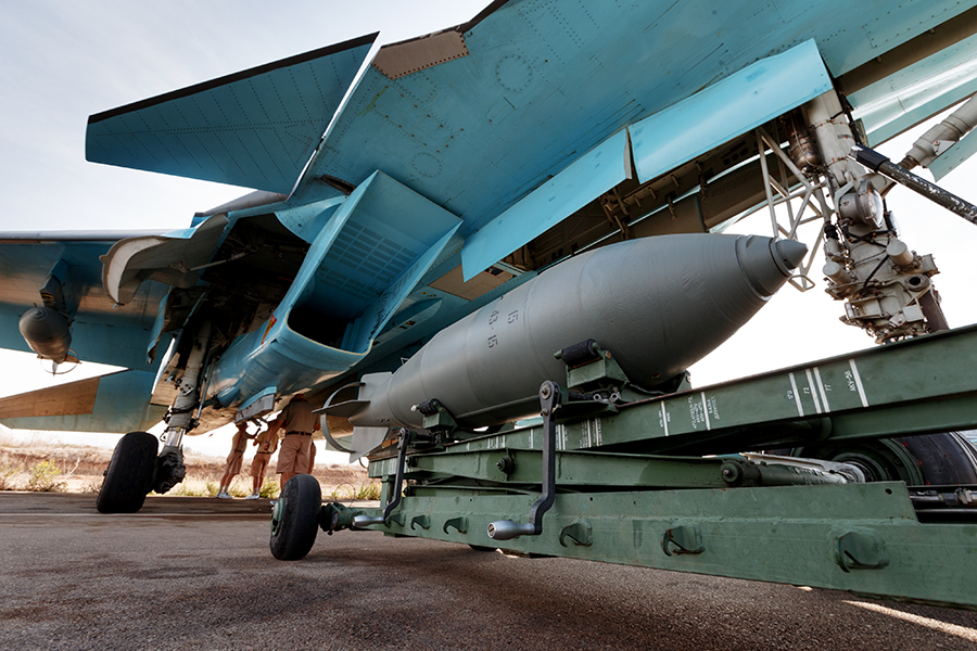 Russian Air Force Su-34 bombs for ISIS 1