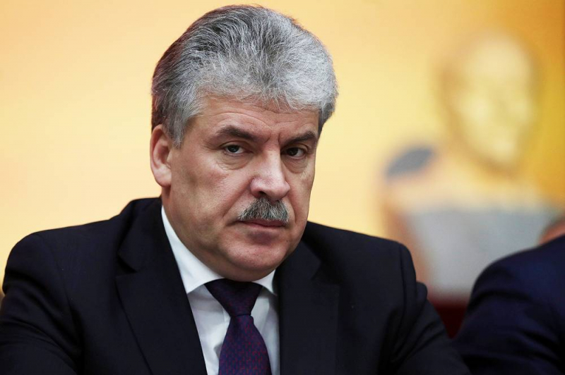 ông Pavel Grudinin, 57 tuổi