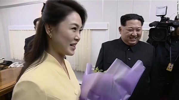 Ông Kim Jong-un tham gia sự kiện cùng phu nh