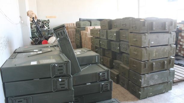 Kho đạn dược của Abu Zayd có chứa nhiều thiết bị n