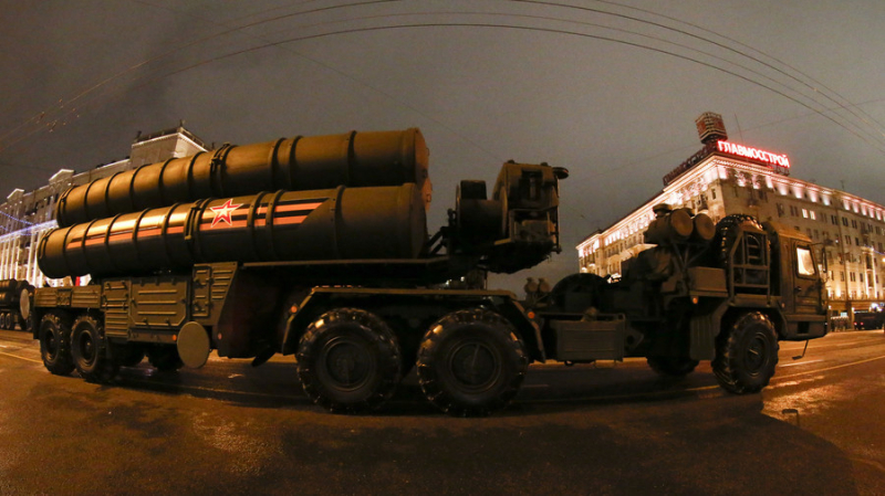 Hệ thống phòng không S-400 của Nga