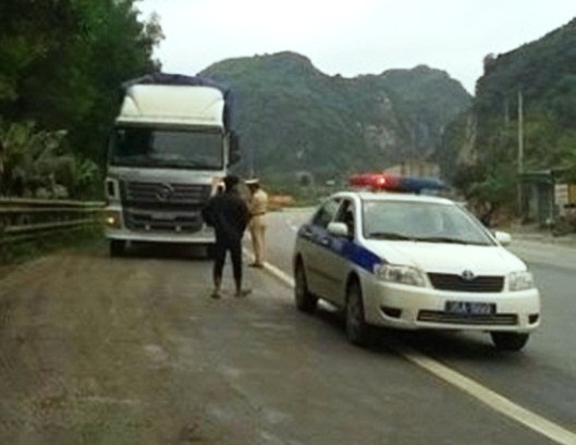 Tin-tuc-canh-sat-giao-thong-ninh-binh-4