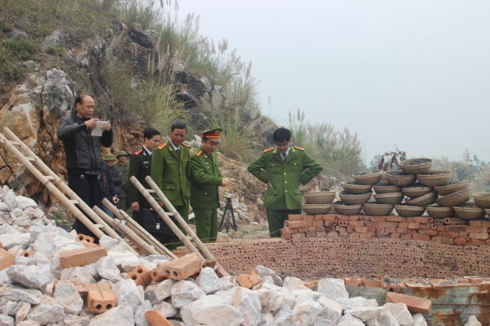 Báo- cáo- Bộ- Công- an- vụ- 8- người- tử- vong- kh