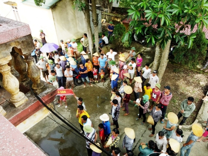 phản đối- sát-nhaaph-trường-học-ở-Thanh-Hóa (2)