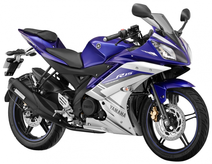 2015-Yamaha-R15-GP-Blue-Right-Front-Three-Quarters