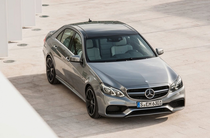 Mercedes-Benz E63 AMG S-Line 4MATIC vận tốc tối đa