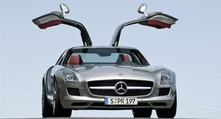 Mercedes-Benz-SLS_AMG