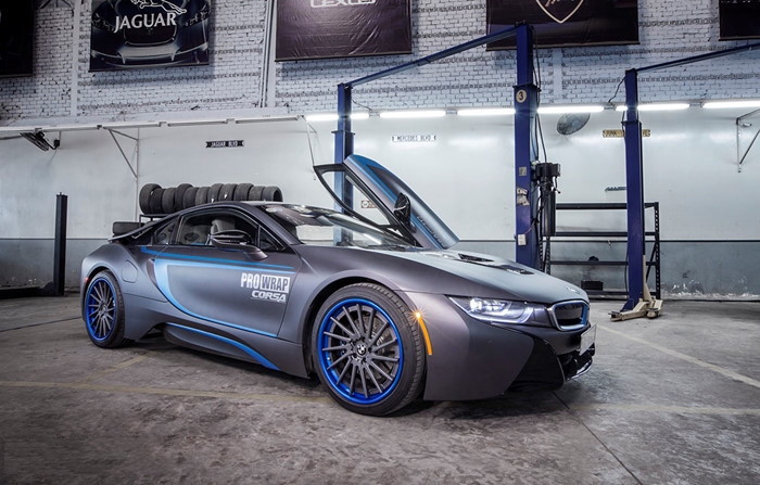 xegiaothong_BMW_i811