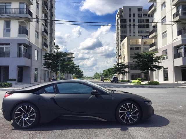 xegiaothong_BMW_i89