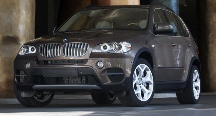 2011-BMW-X5-0