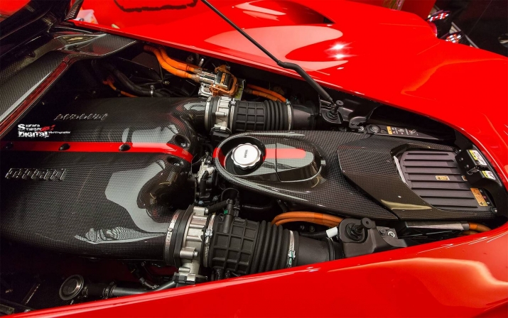 ferrari-laferrari-7-8fca1