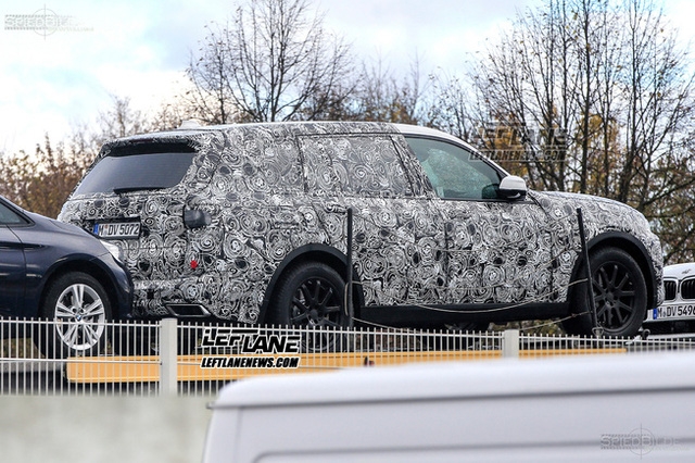 bmw-x7-spied-6-653-1479779842551