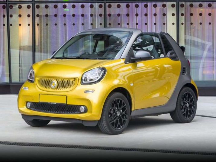 xe mui trần smart fortwo passion 18.900 USD