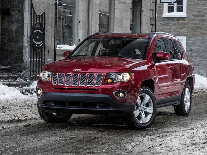 2017-Jeep-Compass-on-icy-road-parked
