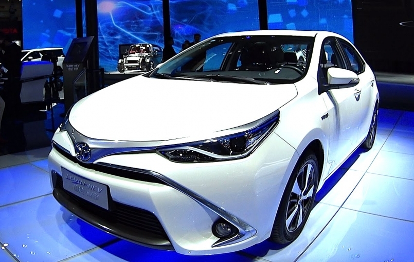 2018-toyota-corolla-altis-toyota-has-updated-the-w