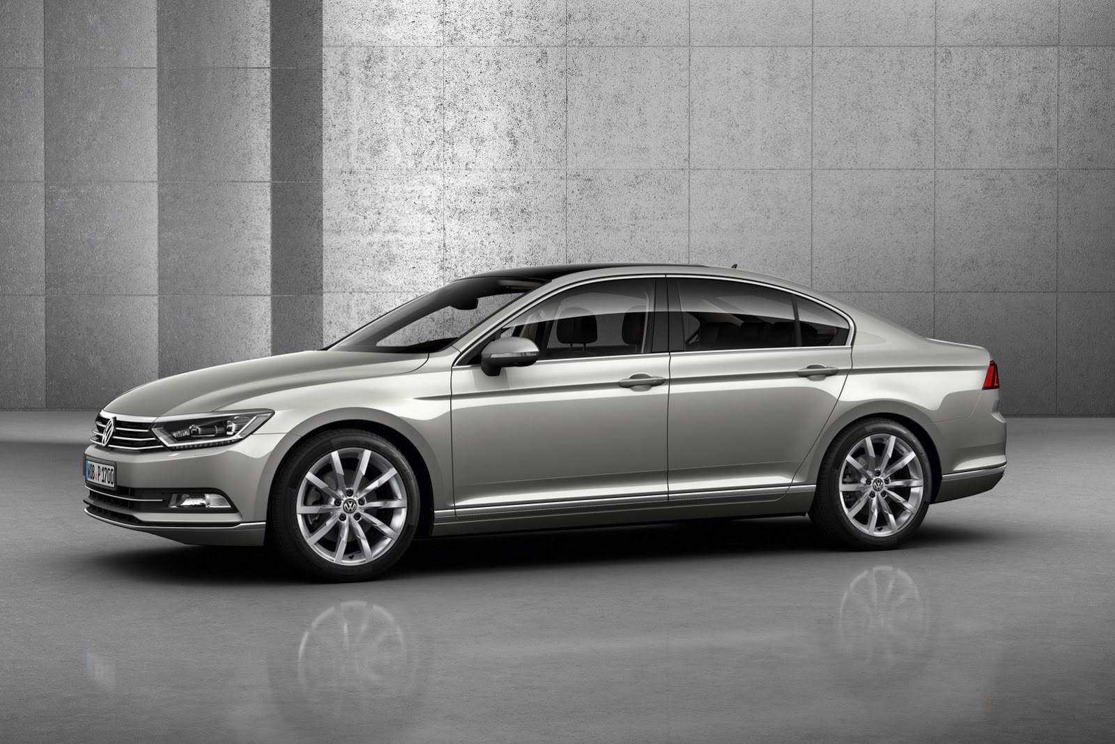 2015-VW-Passat-B8-3